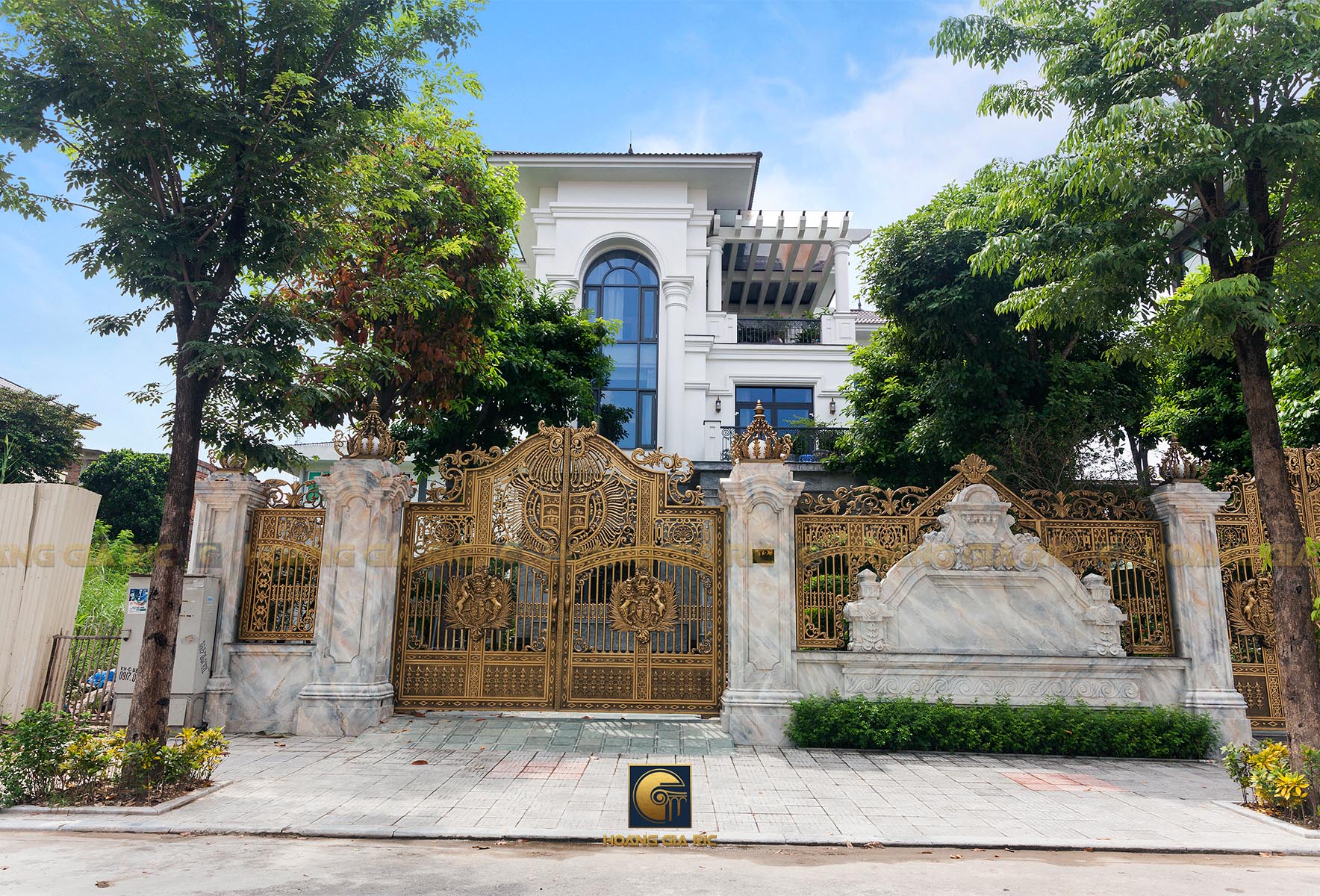 Thực tế thiết kế thi công trọn gói biệt thự 3 tầng tân cổ điển Văn Phú.