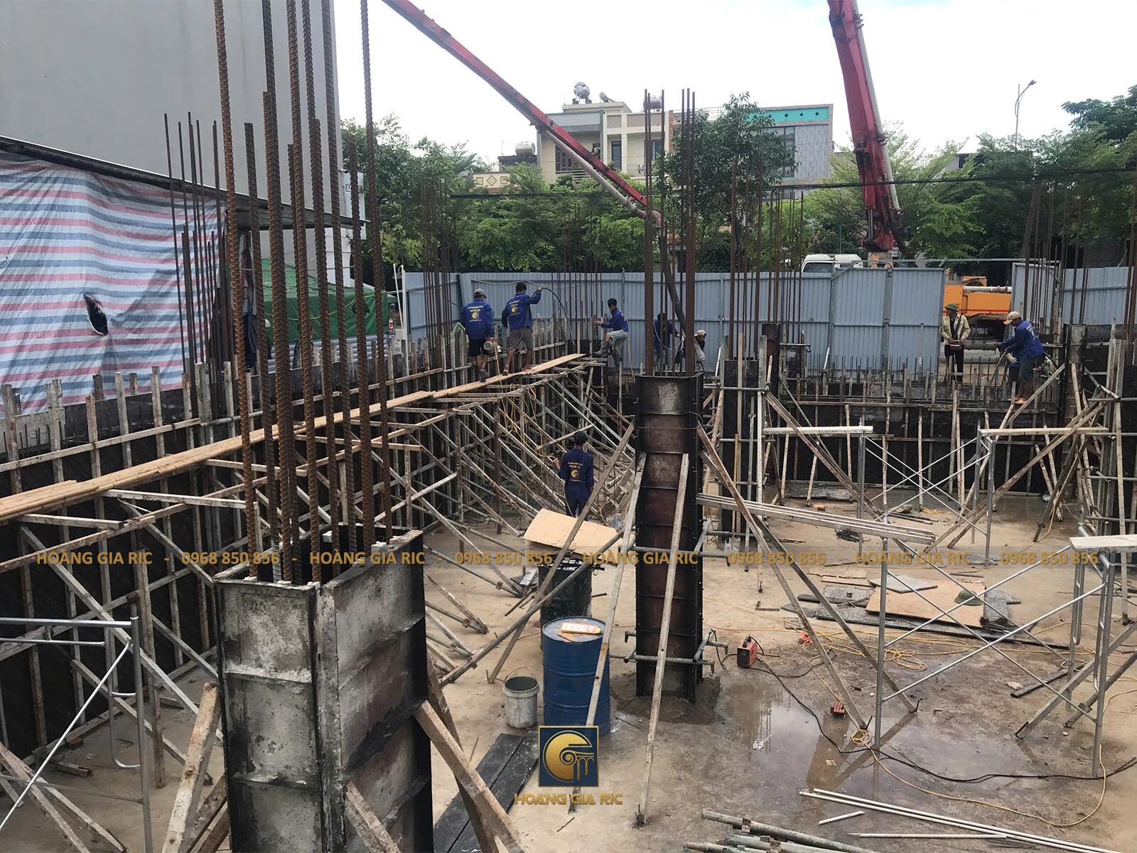 24tc03-5-thi-cong-vach-ham-15